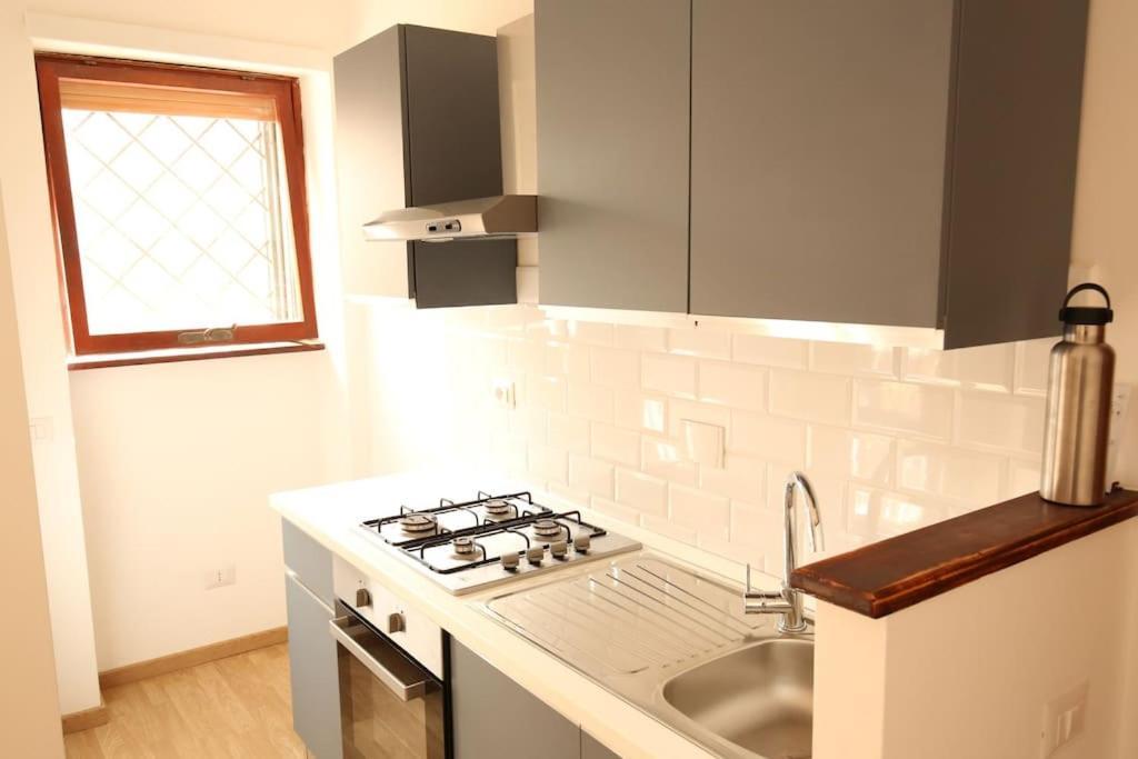 Cozy Coastal Gateway Apartment Lido di Ostia Exterior foto